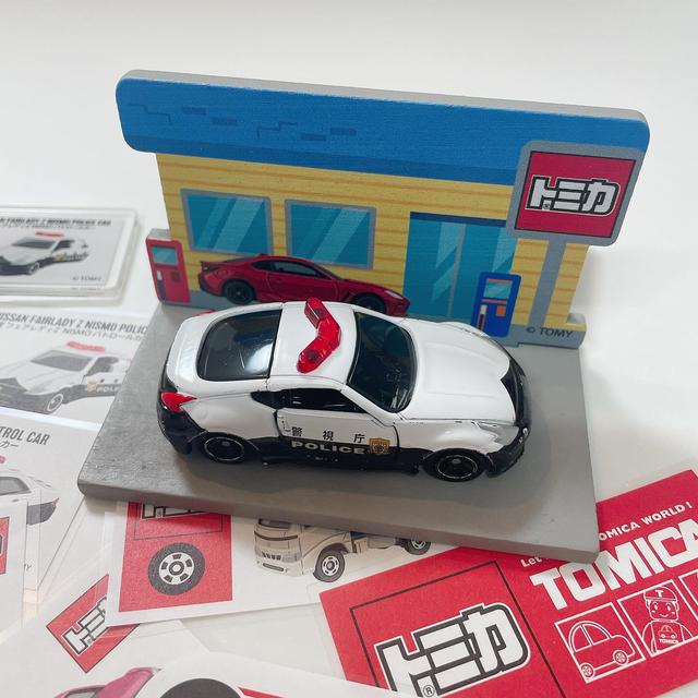 セリアキャンドゥトミカ トヨタクラウンパトカー ペーパーボックスシール