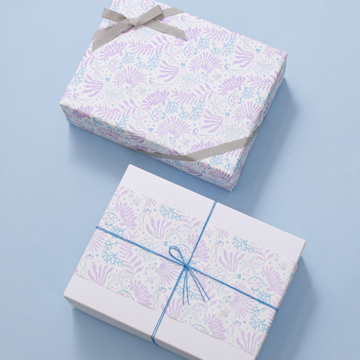 紫陽花の花びらとリボンのラッピングペーパー デザインペーパー １０枚iichi日々の暮らしを心地よくするハンドメイドやアンティークのマーケットプレイス