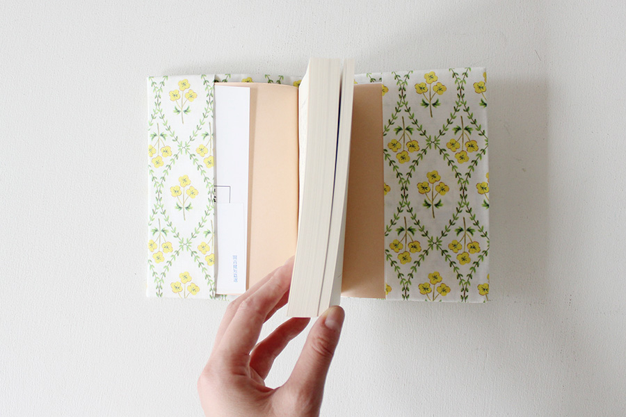 布1枚で作るブックカバーの作り方 2種nunocoto fabric