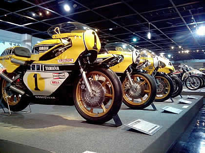 YAMAHA XSR900 2022：クラシカルな魂を宿すインターカラーみんなのヤマハみんやま