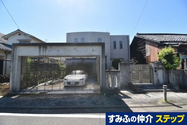 広島市職員の男（38）が盗撮準備行為疑いで通常逮捕 電車の中で16歳女性のスカートの下にバッグを置いて |