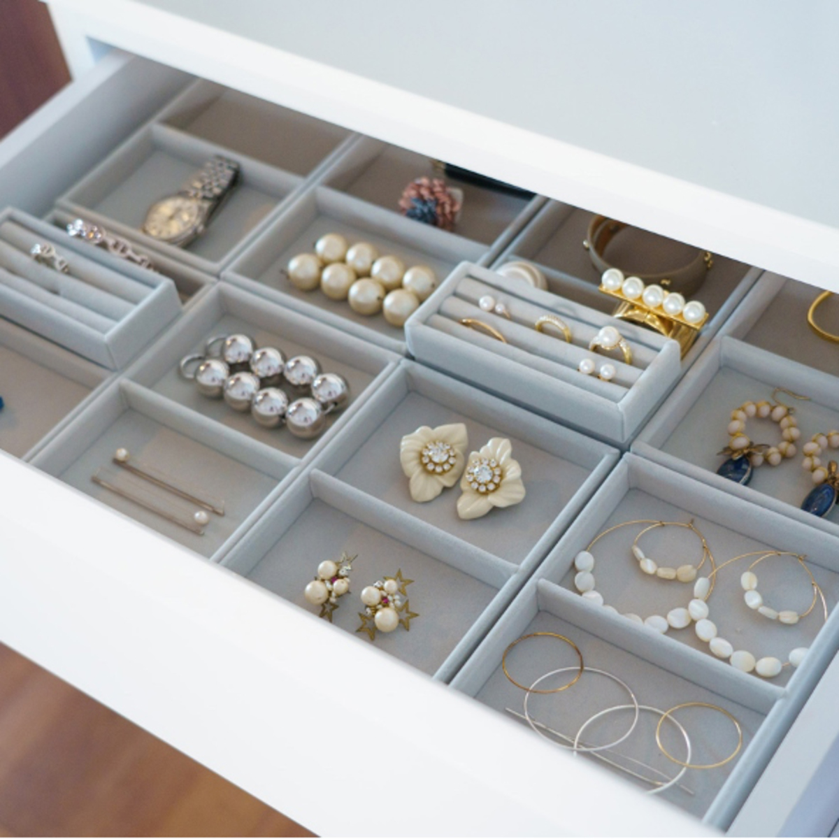 イヤリング収納のポイントは？すっきり収納するテクニック10選COVEARTH MAGAZINE