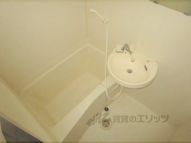 グラフィーネ草津野路東 210南草津駅 徒歩25分 滋賀県草津市野路東3丁目 賃貸マンション・1K・2階・26.10㎡・株式会社エリッツ野洲店 の詳細情報賃貸スタイル 物件ID225006993196