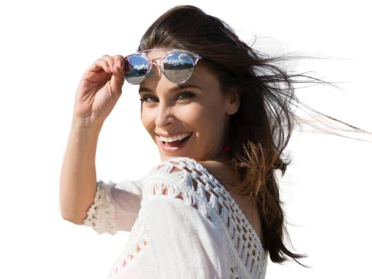 写真・画像の背景をワンクリックで消す方法まずは無料でお試し – remove.bg