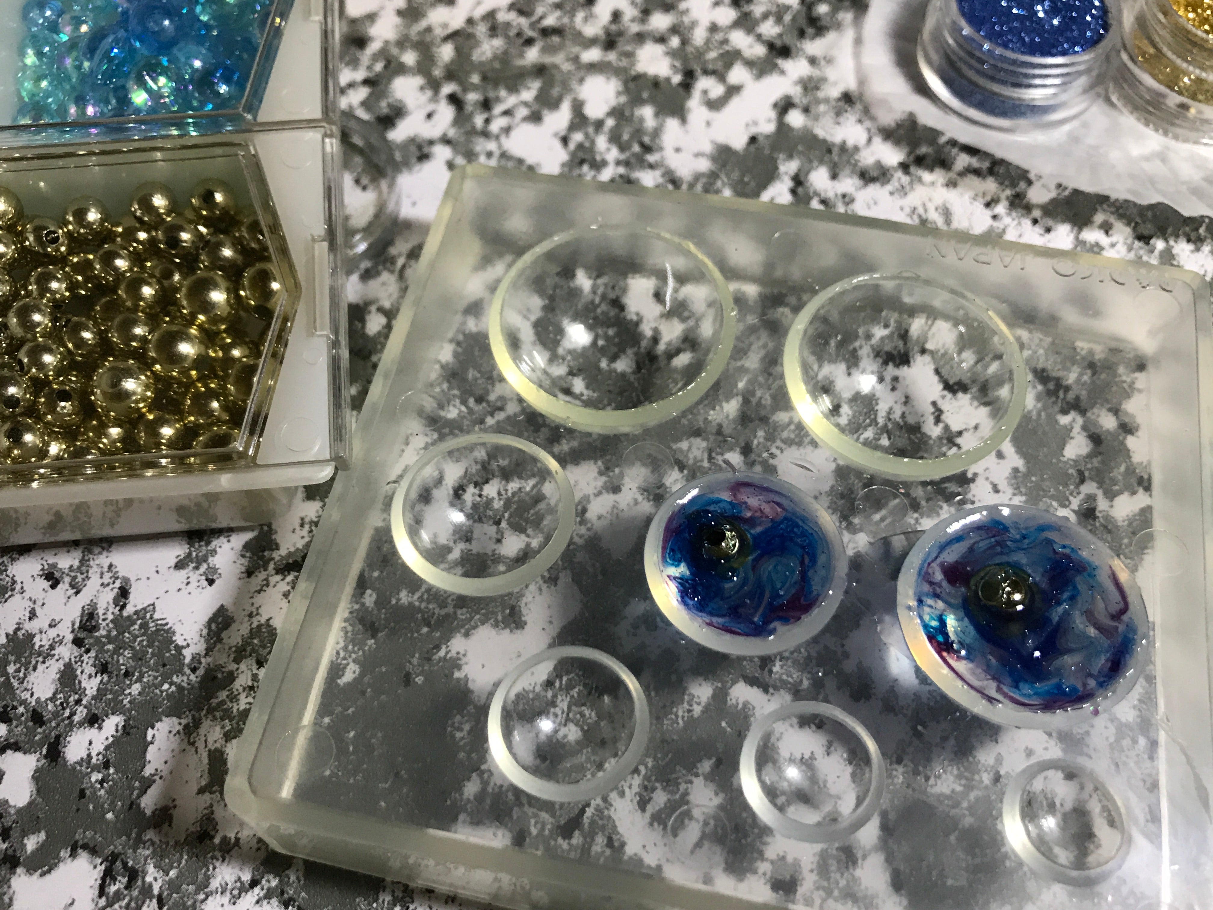 宇宙玉 ガラス 作り方TikTok