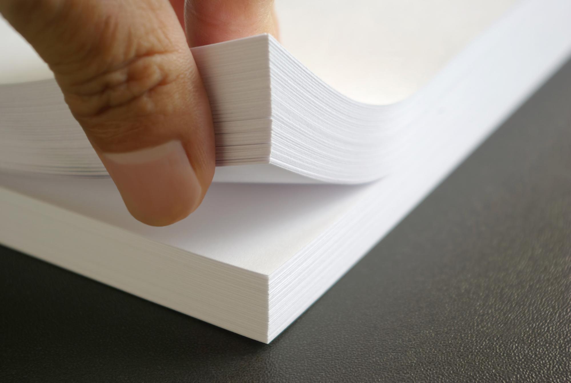 保存版 チラシを印刷したい人必見！用紙の種類や厚さの違いの知識まとめ！ネット印刷通販なら東京カラー印刷