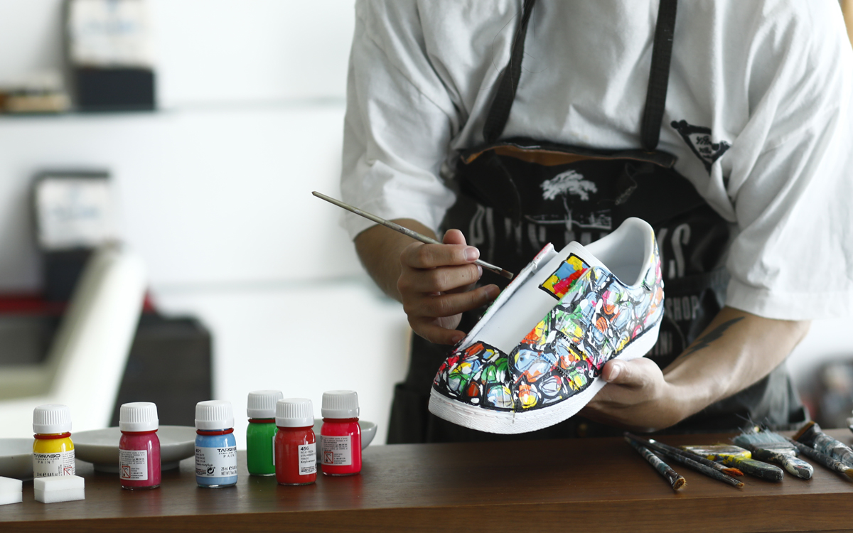 コンバース オリジナルペイントハイカットスニーカー「 Paint 」塗料が弾け飛ぶデザイン！ 受注制作名入れ可