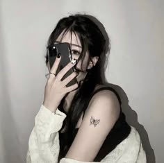 のんびり歩くこねこ かわいい韓国風アイコンイラスト・フリー素材なら「シンテリ」