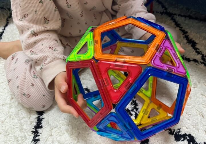 ディスカバリー アカデミー マグネティックビルダーズ スターター 46ピース トイザらス限定おもちゃ通販のトイザらス オンラインストア