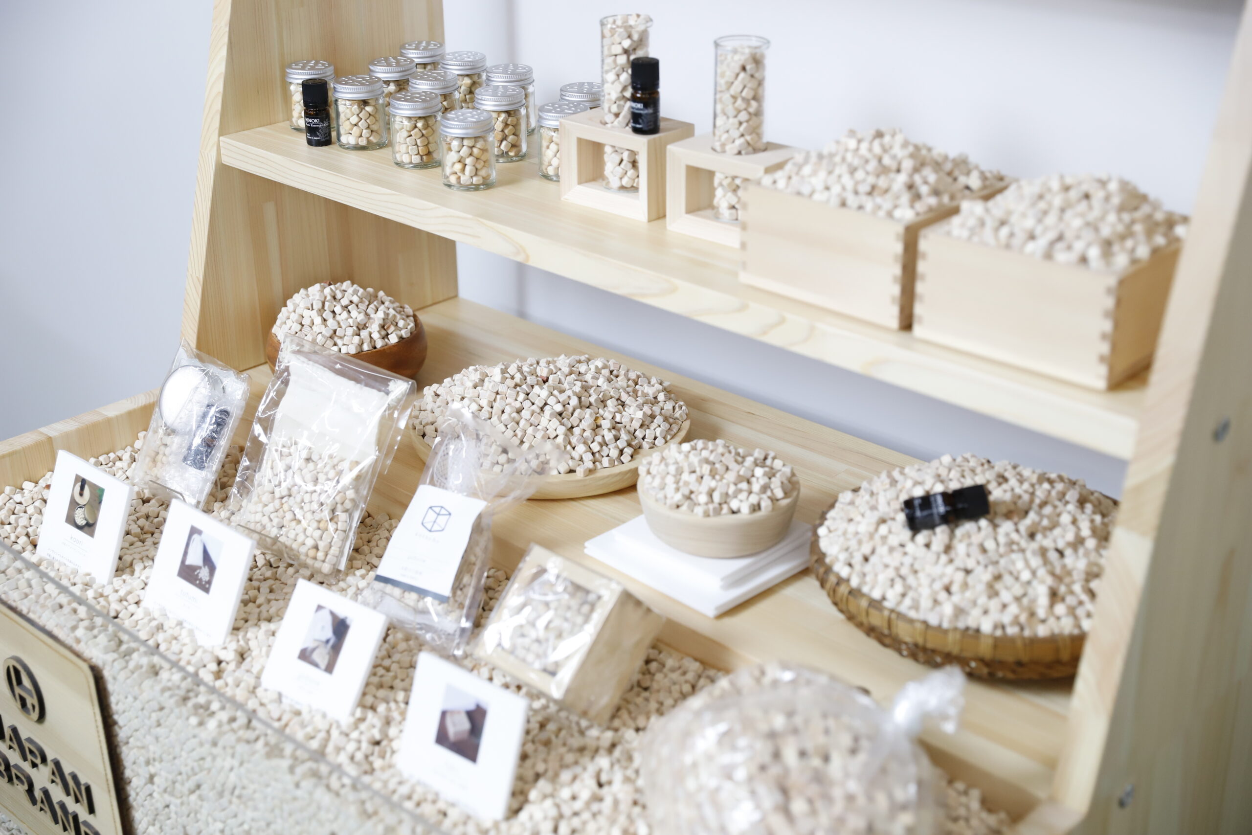 神宮館 店頭ディスプレイコンテスト開催 小規模書店の「コンパクト賞」など新設 - The Bunka News デジタル