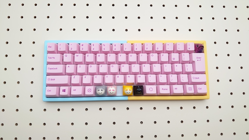 キーボード & マウス』キーボード 2点セット USB 英字配列 79キー 円形キーキャップ ユニーク 個性的 お洒落 可愛い 女性 事務 オフィス在宅 テレワーク インテリア 卓上 デスク 母の日 プレゼント ギフト カラフルで使いやすい！日本語配列のワイヤレスキーボード