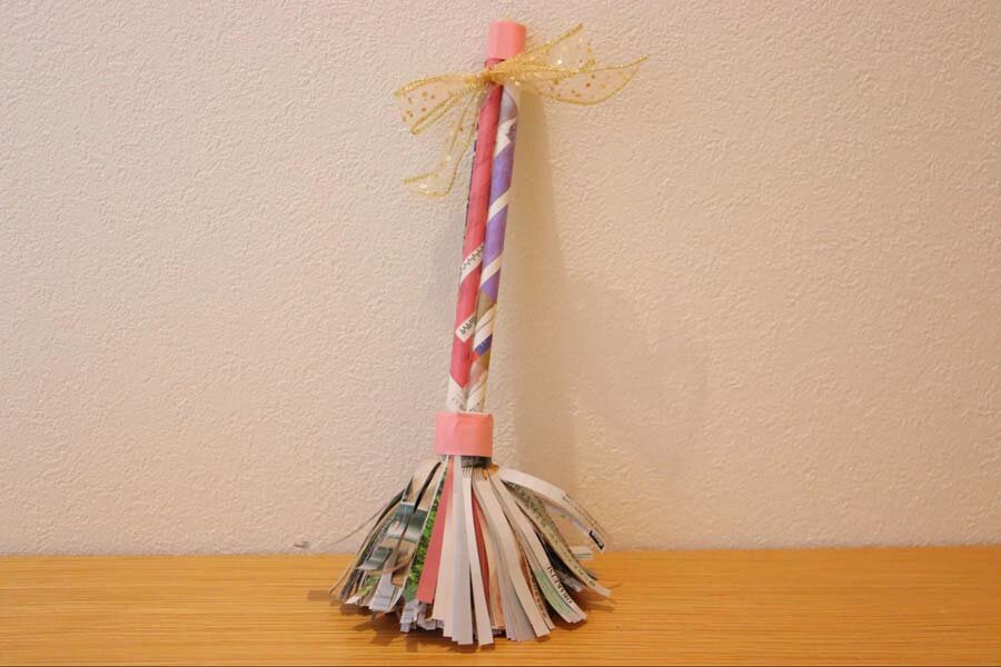 おうちにある材料で脳活性！広告チラシで何つくる？本の情報ブティック社