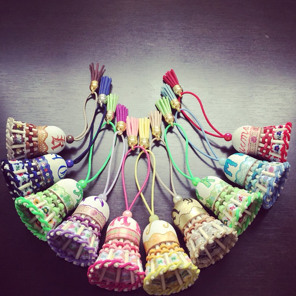 シャトルキーホルダー 8個 バラ売りも可の通販 by いちろうシャトルキーホルダーラクマ