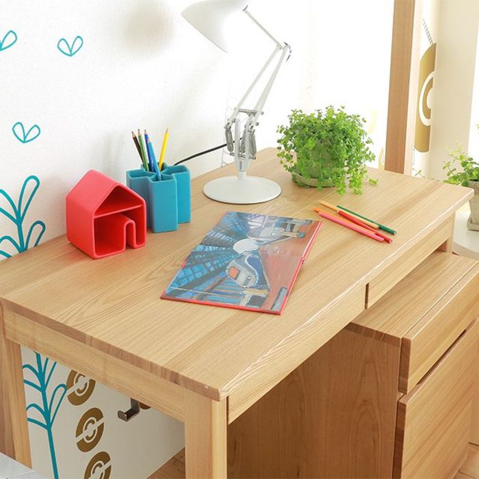 学習机リメイクでおしゃれインテリアを作ろう♪簡単DIY術＆アイデア集キナリノ