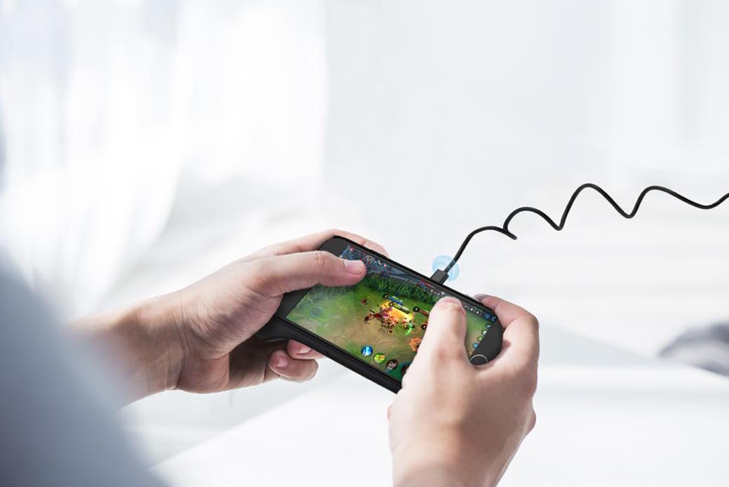 スマホを持つ手の写真素材写真素材なら「写真AC」無料 フリー ダウンロードOK