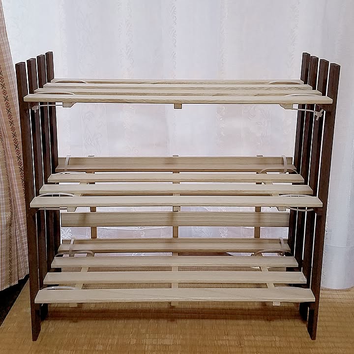 結束バンドとすのこで、あっという間の棚作り」 by miccyoさんRoomClip mag暮らしとインテリアのwebマガジン