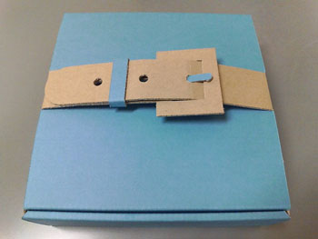 ダンボール製の装飾パネル 上村紙器関連企業その他最新ブライダル業界情報なら、専門業界紙発行のブライダル産業新聞社