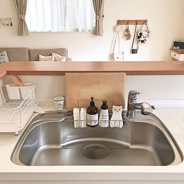 100均キッチン収納 食器棚をアクリル棚とディッシュスタンドで見える所をキレイに使いやすく セリア・ダイソー