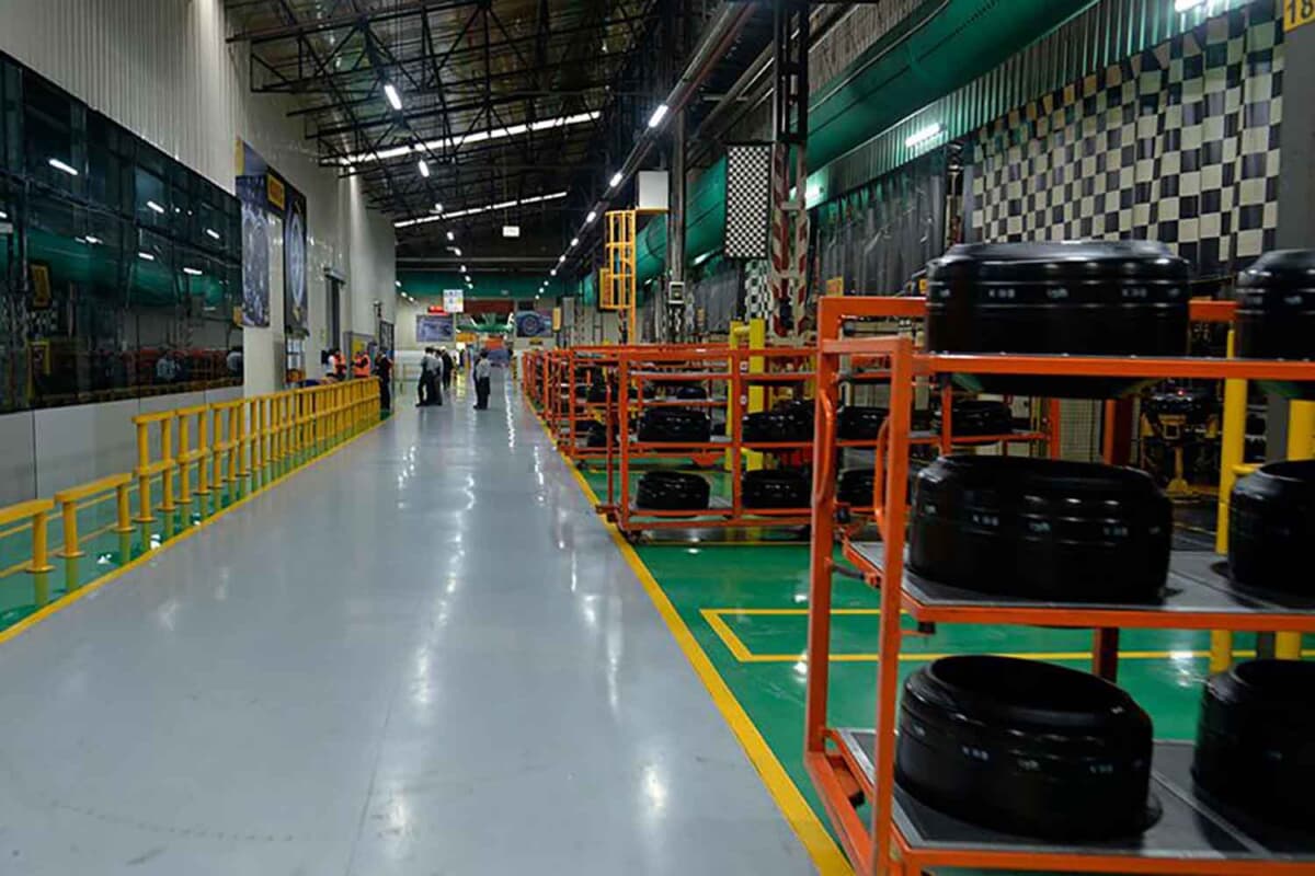 DUROタイヤのヒゲは切ってください : GOOD FELLASへようこそ