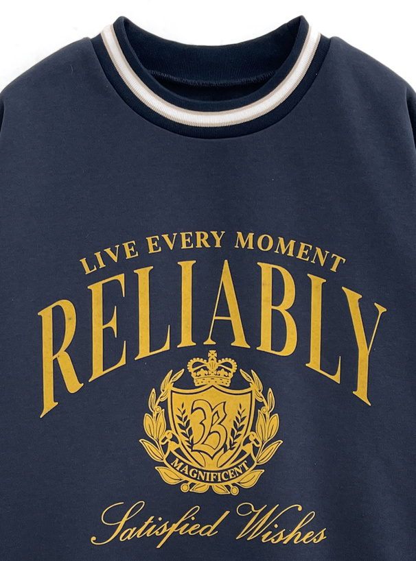 今年の秋冬は「ヴィンテージ風」ファッションで決まり！PLAZA限定・アメリカのカレッジロゴ入りアイテムで、レトロ感あるスタイルを今っぽく楽しもう！株式会社スタイリングライフ・ホールディングス プラザスタイル カンパニーのプレスリリース