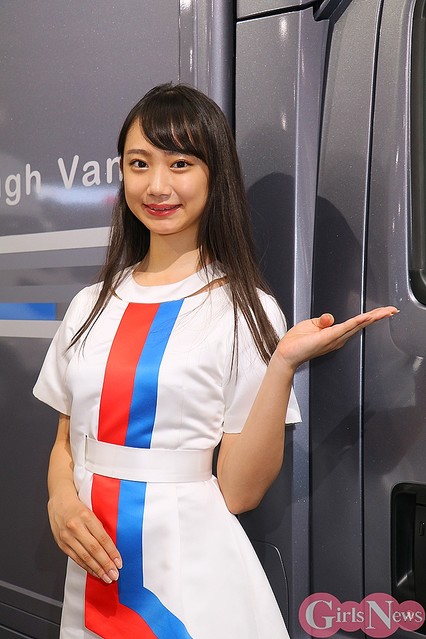 美人コンパニオン20選！「東京オートサロン2020」でカスタムカーと美女の競演を満喫(画像9/20) | 最新の映画ニュースならMOVIE