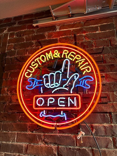 Amazon.co.jp: 「縁錦∞Ｅｎえんきｋｉ」ネオンサイン 営業中 LED ネオン看板 ネオンライト ネオン管 風 Neon Sign 店舗ウォールマウント 案内 プレート 壁掛け デコレーション アメリカン インテリア 飾り品 ビンク 青い: 文房具・オフィス用品