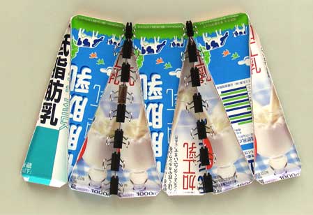 動画あり 牛乳パックのパクパク人形の作り方と遊び方ミックスじゅーちゅ 子どもの遊びポータルサイト