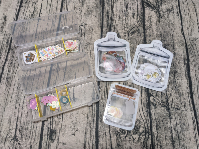 シールの収納にはこれが便利！おすすめの100均グッズや収納アイデアをご紹介します – Onnela オンネラ 暮らしに『楽』を、家族にワクワクを