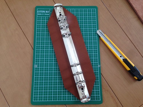 レザークラフト 手帳カバーの作り方 初心者でもできたレザークラフト初心者道