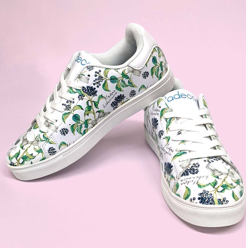 スニーカーペイント株式会社寿輝