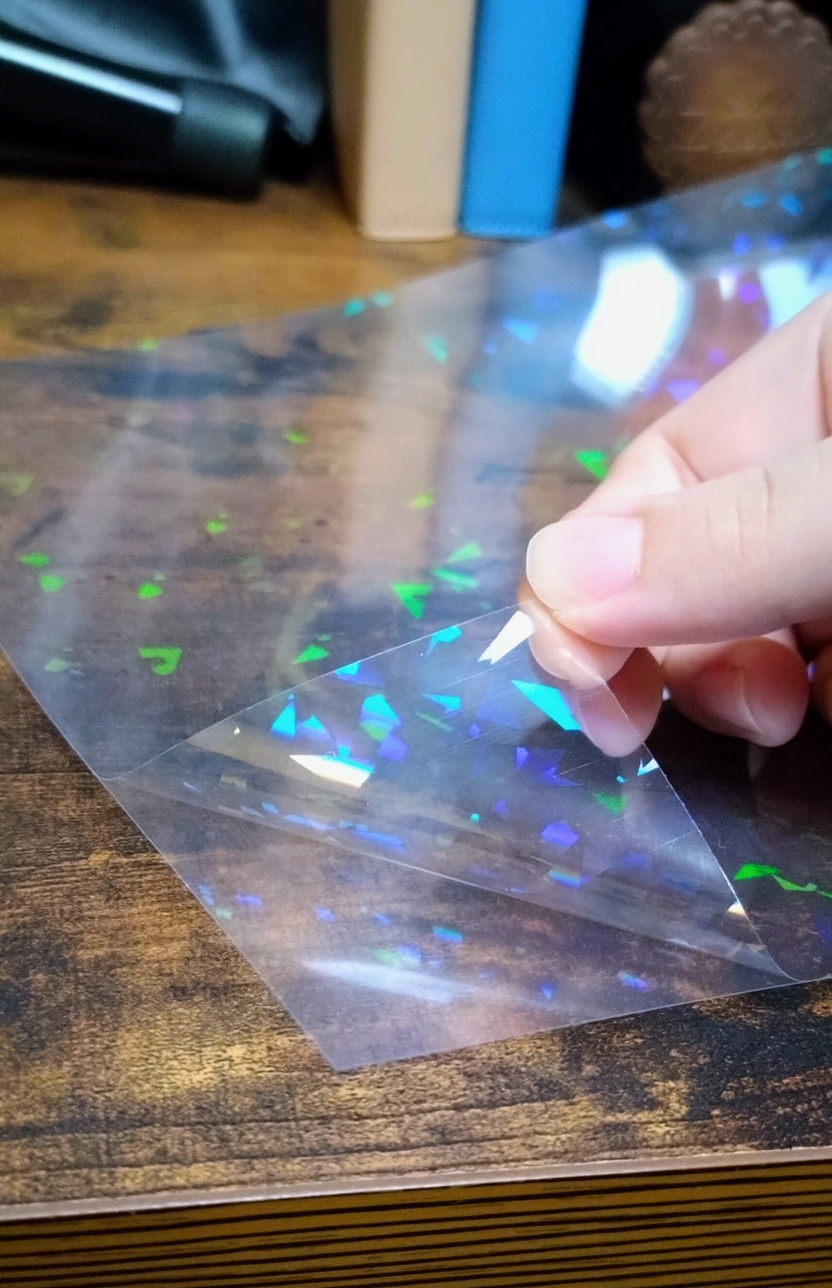 100均セリアのホログラムシート9種類は推し活におすすめ！色は？売り場はどこ？イチオシichioshi