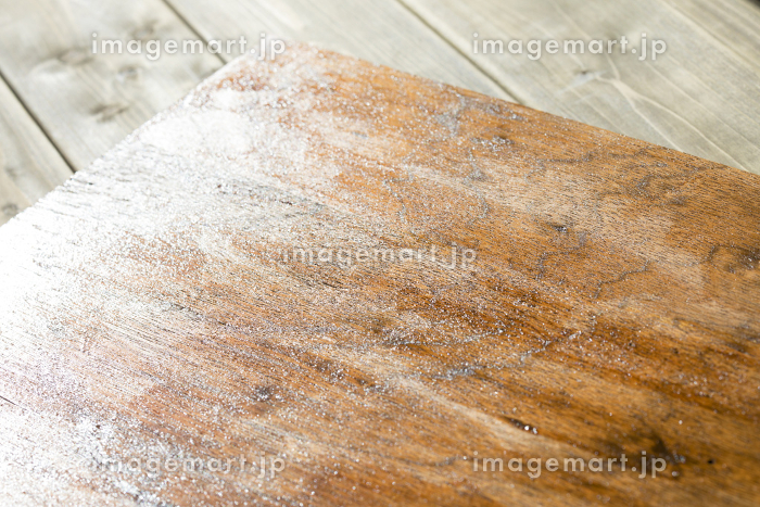 ニスの塗り方入門！ DIYで失敗せずに仕上げるためのコツを木工職人が解説となりのカインズさん