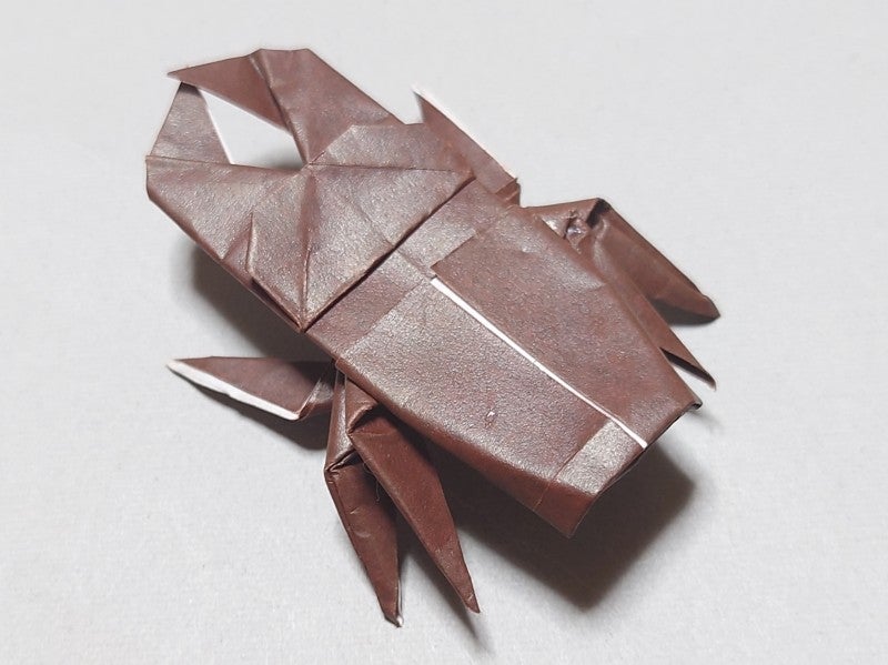 折り紙でギラファノコギリクワガタの折り方。リアルで立体、三枚での作り方です。少し難しいけど必ずできます！7月、8月、9月、夏のおりがみ -YouTube