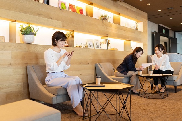 これからのオフィスに求められるおしゃれなリフレッシュスペースデザイン6選 - オフィスデザインの株式会社ワーク