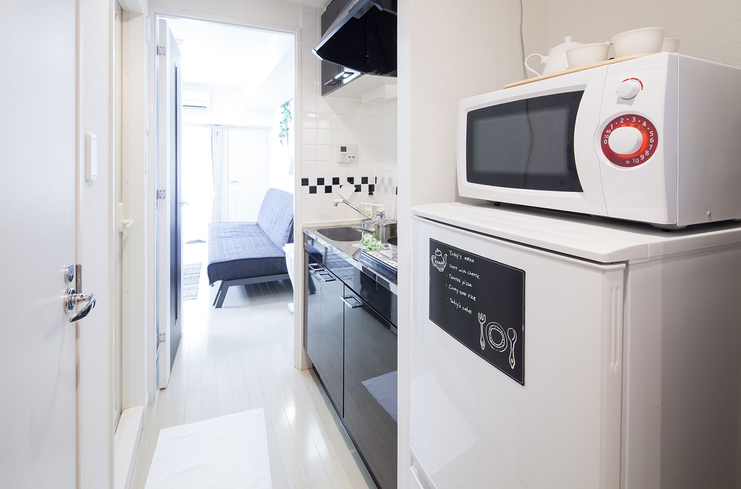 山崎実業 レンジラック 収納棚 キッチン収納棚 レンジ台 冷蔵庫上ラック 収納ラック 電子レンジ トースター 伸縮 卓上 フック レンジ ラック50cm 60cm 70cm スペース 組み立て キッチン収納 隙間収納 yamazaki タワーシリーズtower タワー 伸縮レンジラック3130 3131