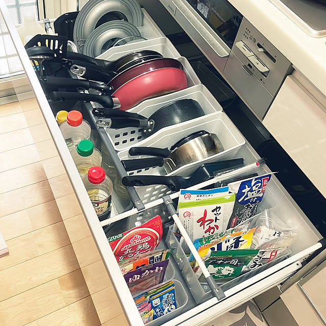 ユアサプライムス.com折りたたみコンテナ スタッキングボックス Lサイズ ブラック 積み重ねバスケット 取っ手付き 折畳み 買い物かご代金引換不可 北海道・沖縄県・離島部配達不可の通販