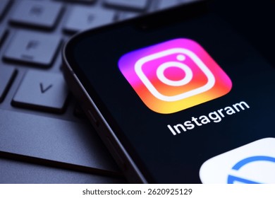 フリー素材は規約違反！公式インスタロゴのダウンロード方法と使用ルール - インスタで、アラフォー会社員目指せ本業＋副業30万円