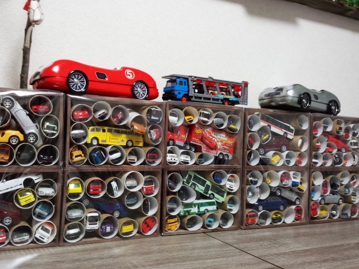 Seria セリア でトミカ-シールブック-を買ってみた。100均のメモ