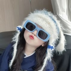 ポップでカラフル！目を引く海外風ガール描きます ちょっとストリート♡アイコンやグッズにいかがでしょうか♡ココナラ