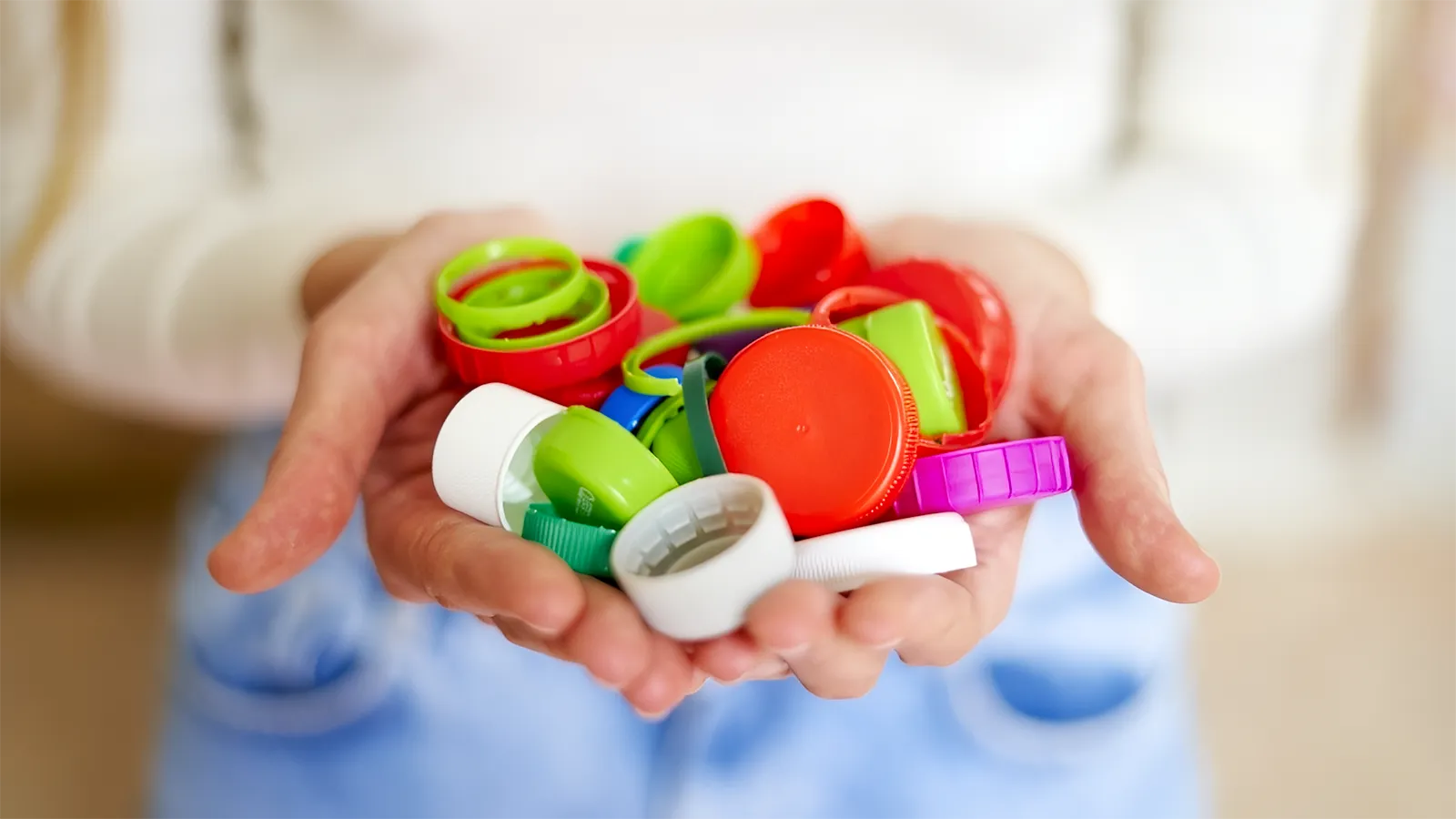 キュートな雑貨に変身♡ペットボトルキャップのリメイク集RoomClip mag暮らしとインテリアのwebマガジン