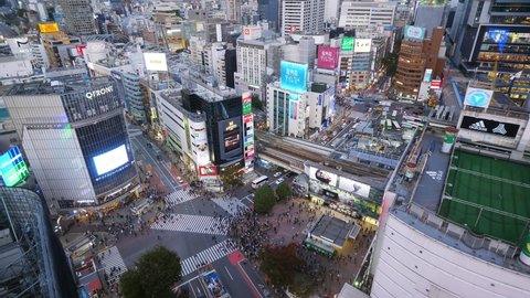 動画あり 映画『フリーソロ』9月6日 金 より新宿ピカデリー、ヒューマントラストシネマ渋谷ほか全国公開山と溪谷社のクライミング・ボルダリング総合サイト CLIMBING-net クライミングネット