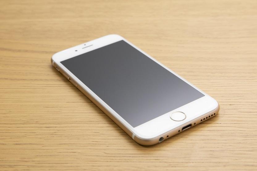 スマホって実は雑菌だらけ？お掃除王子・石黒英雄さんが実践するスマホお掃除術！BIC SIM コラムビックカメラの格安SIM・BICSIM ビックシム