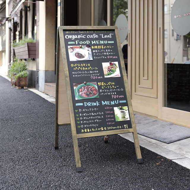 カフェの看板デザインのプロセスを解説！デザイン例や相場も紹介 - 個人カフェ開業.com