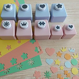 @5.3.9_kids ＼100均アイテム❤️あっと驚くクラフトパンチの使い方🐻 , セリアのくまのクラフトパンチ,作れるのはくまだけじゃないんです！, カエルにパンダ、あとはどんなものができるでしょう？,お子様と一緒にオリジナルの使い方を見つけてみてくださいね❤️, ♔∴∵∴♔∴∵∴♔∴∵∴♔∴∵∴♔∴∵∴♔♔∴∵∴♔∴,ご覧いただきありがとうございます。,