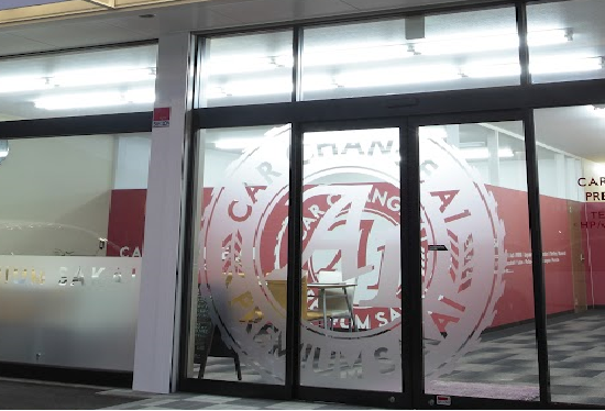 カッティング看板・デザイン東京・大阪 全国施工segno