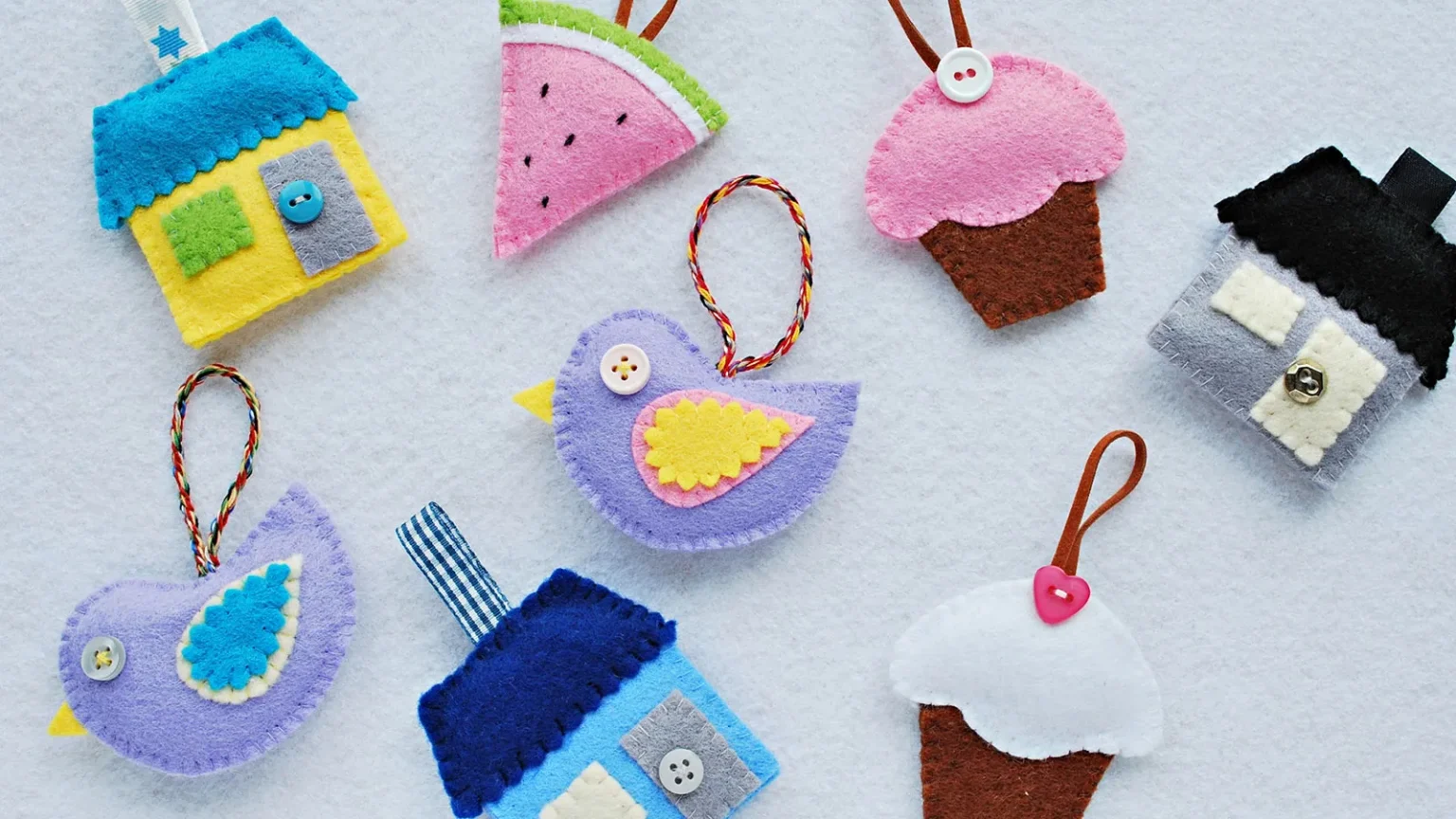 簡単手作り知育おもちゃフェルトの余りでひも通しを作ってみました - Ayaのまいにちこそだて