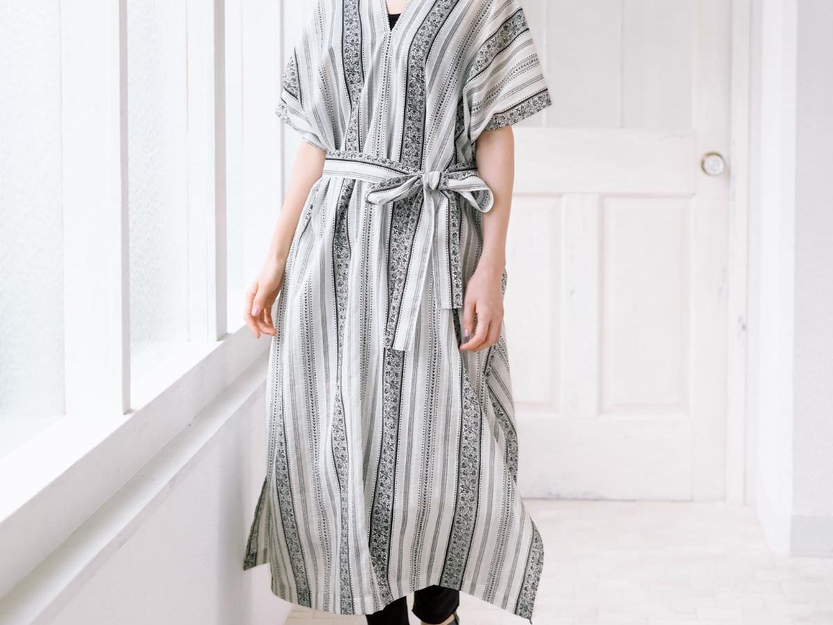 型紙・作り方 スクエアネック＊直線裁ちのギャザーワンピース - 無料型紙ブログ yanのてづくり手帖-簡単大人服・子供服・小物の無料型紙と作り方