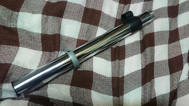 解決 メタルラックにクランプやポール式モニターアームを取り付ける