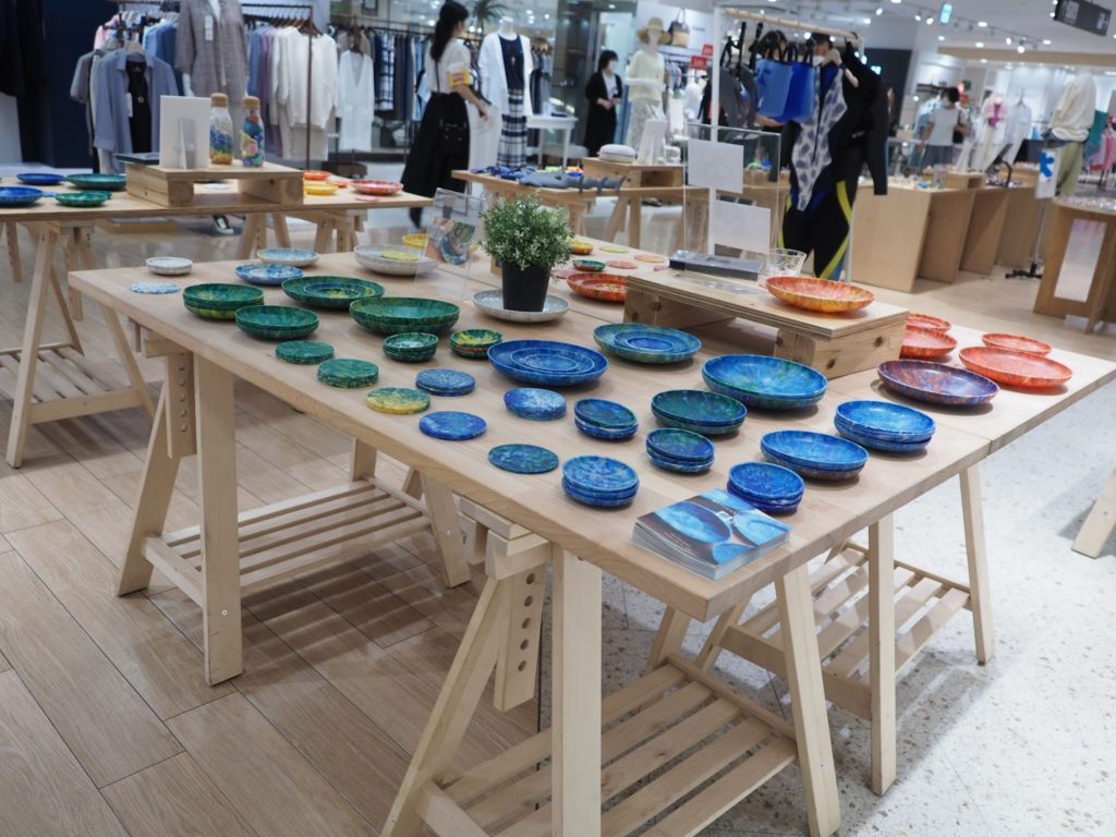 知る人ぞ知る銘醸地東欧ルーマニアの赤ワインセット！家族経営ワイナリーギルボイが造るコク旨濃厚フルボディバキャンタも２本含まれた厳選赤ワイン6本セットversion.2 ルーマニア 赤ワイン 黒い乙女 フェテアスカネアグラ プラホヴァヴァレー 東欧ワイン ワイン