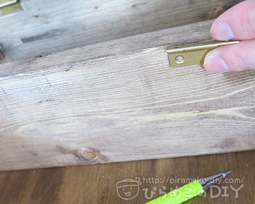 アクリル板にはさむだけ！簡単アクリル蝶番でパーテーションがラクラク完成♪ 接着剤＆穴あけ要らずハピデコ